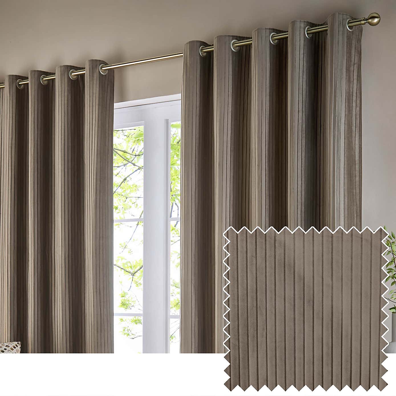 Paoletti Corinthian Eyelet Curtains