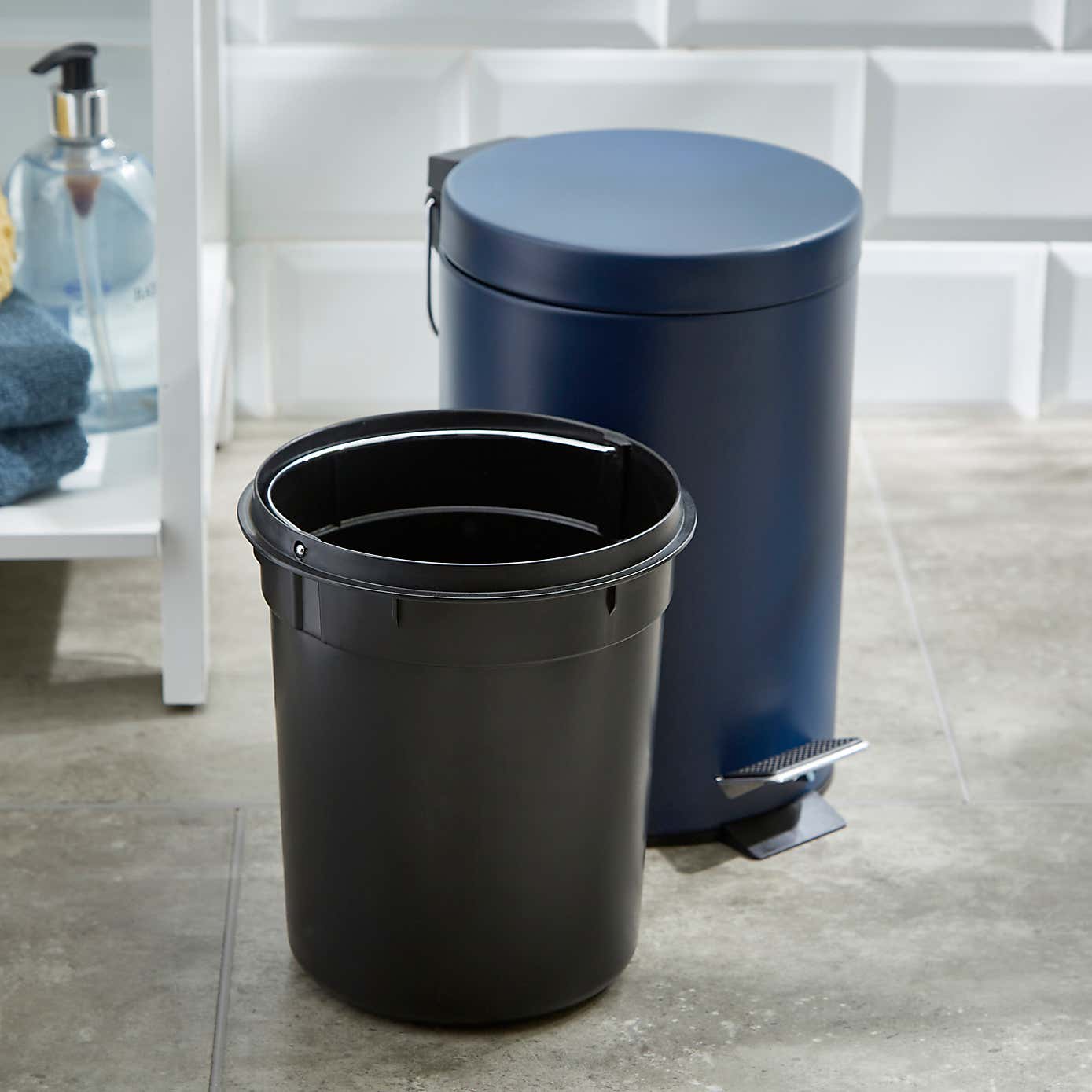 Black 3 Litre Bathroom Bin
