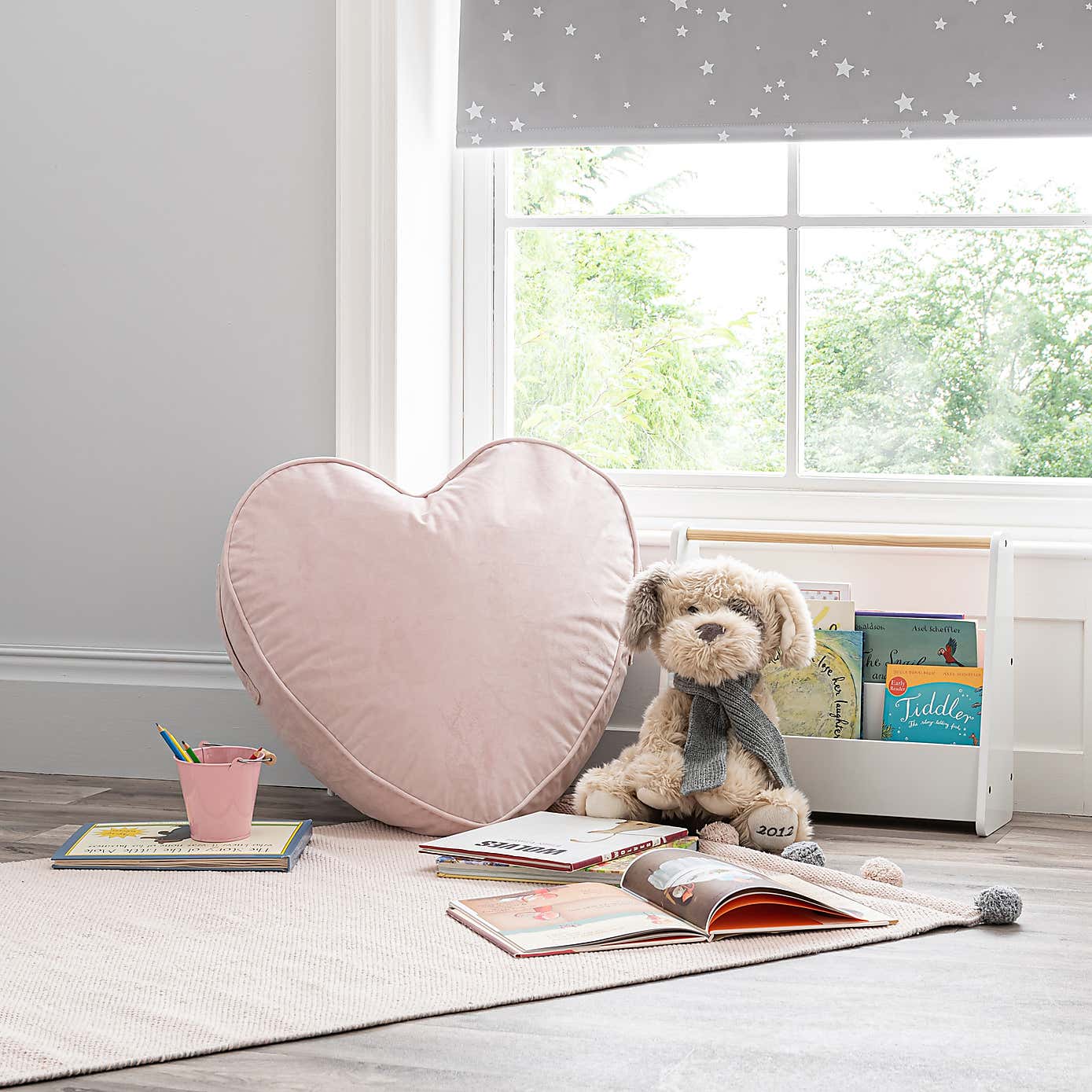 Kids Isla Heart Pouffe Blush
