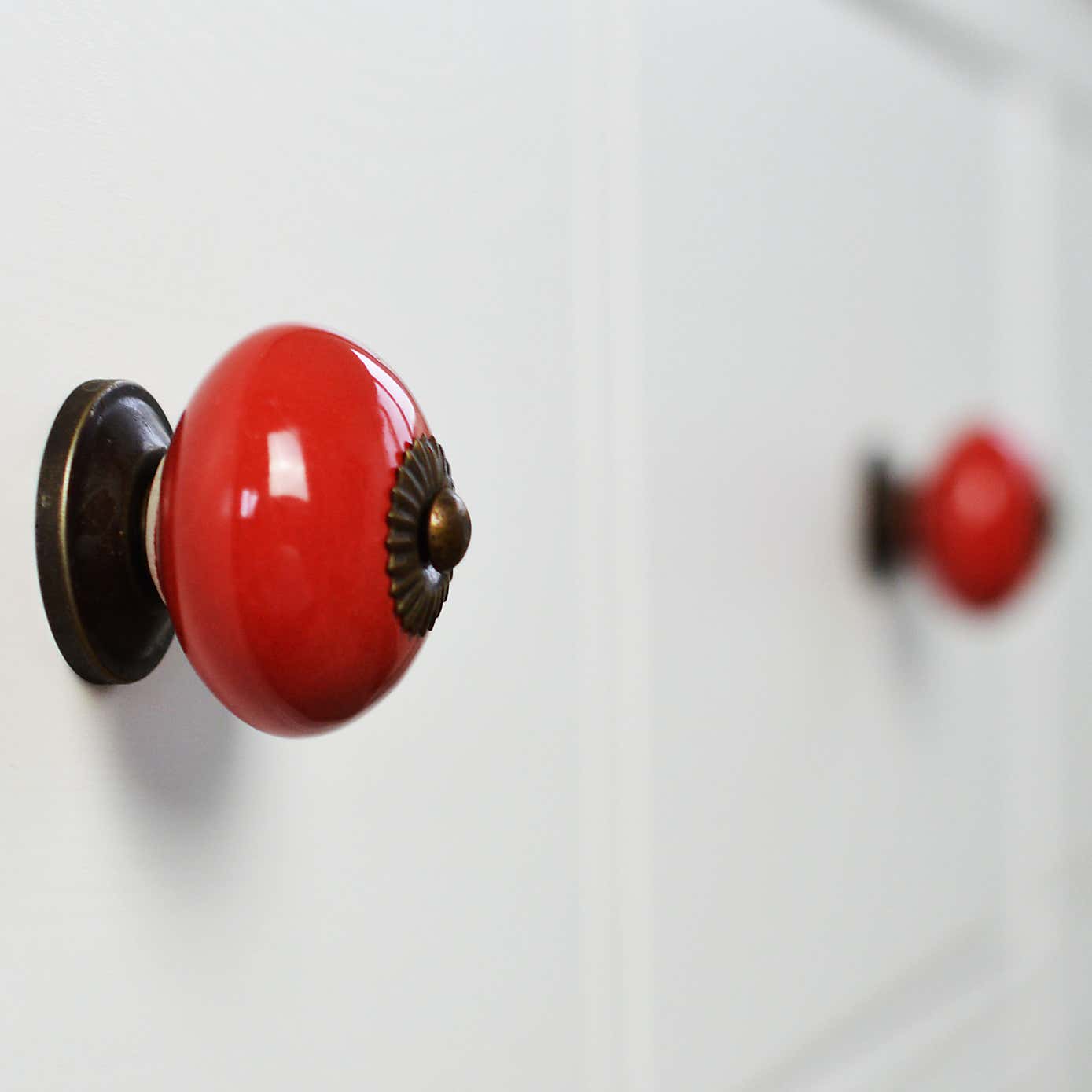 Pack of 6 Nicola Spring Round Drawer Knobs