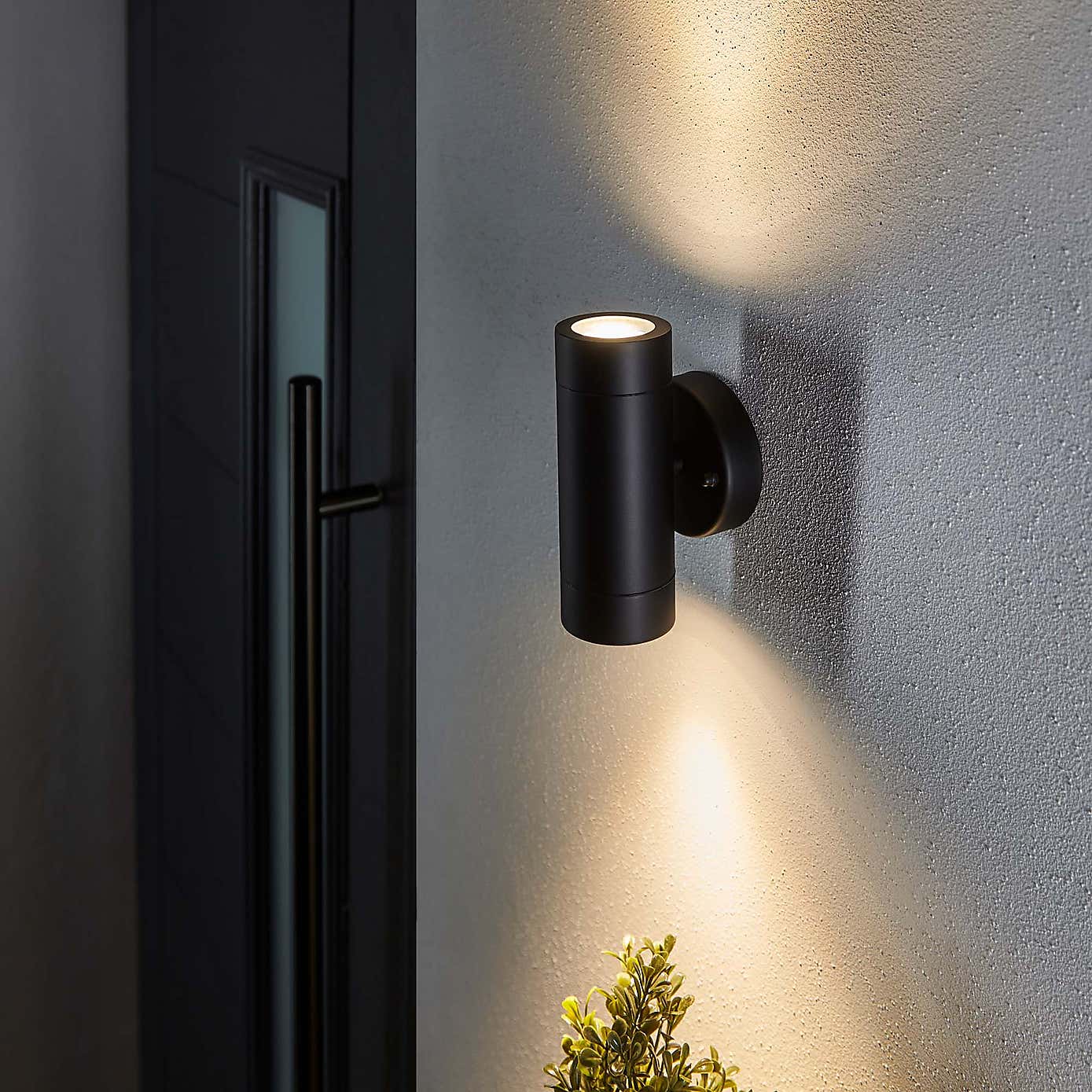 Vogue Alonzo 2 Light Outdoor Wall Light