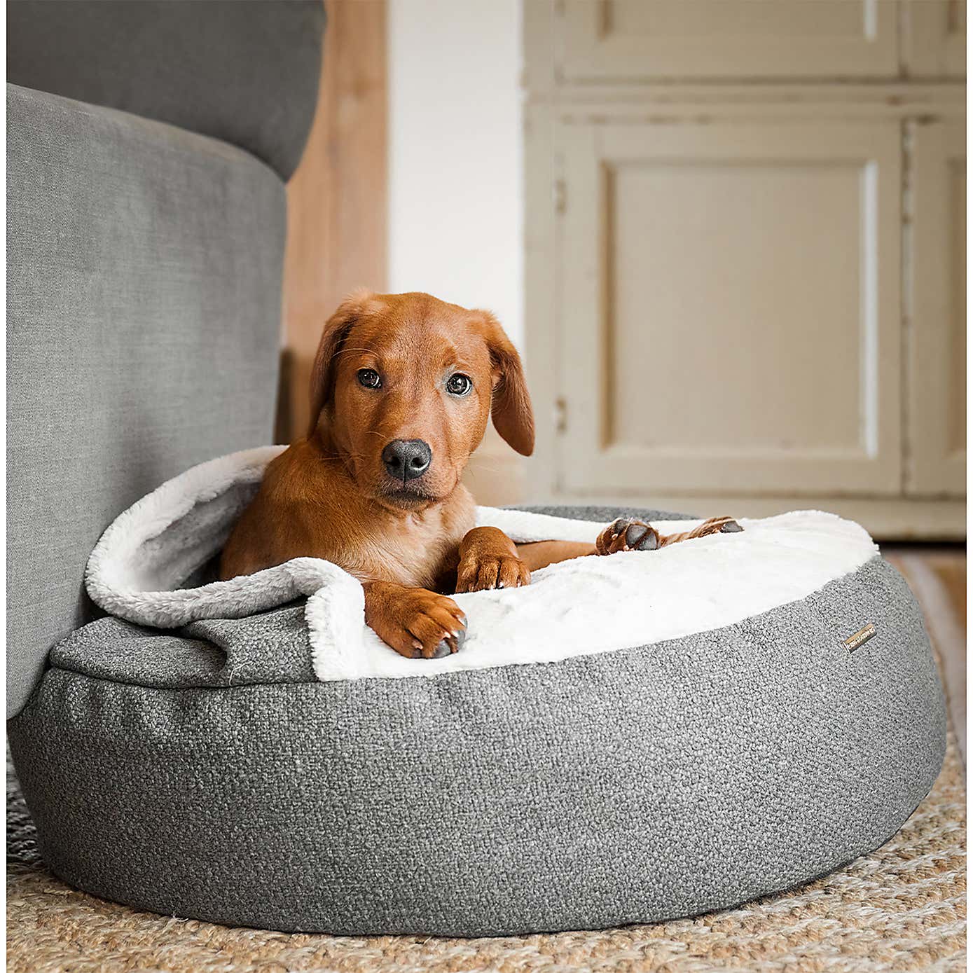 Lords and Labradors Essentials Herdwick Dog Den