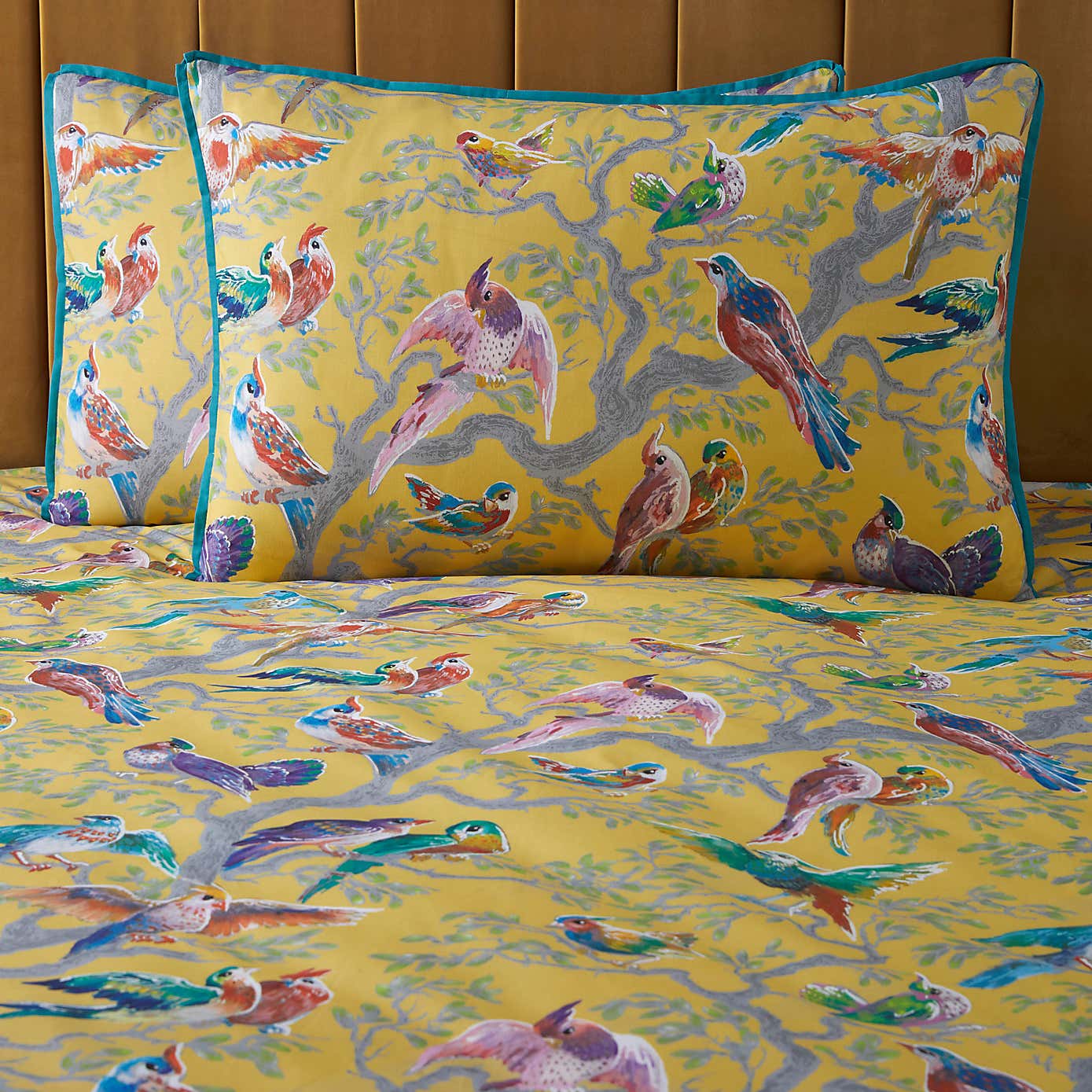 Laurence Llewelyn-Bowen Birdity 200 Thread Count Cotton Duvet Cover and Pillowcase Set