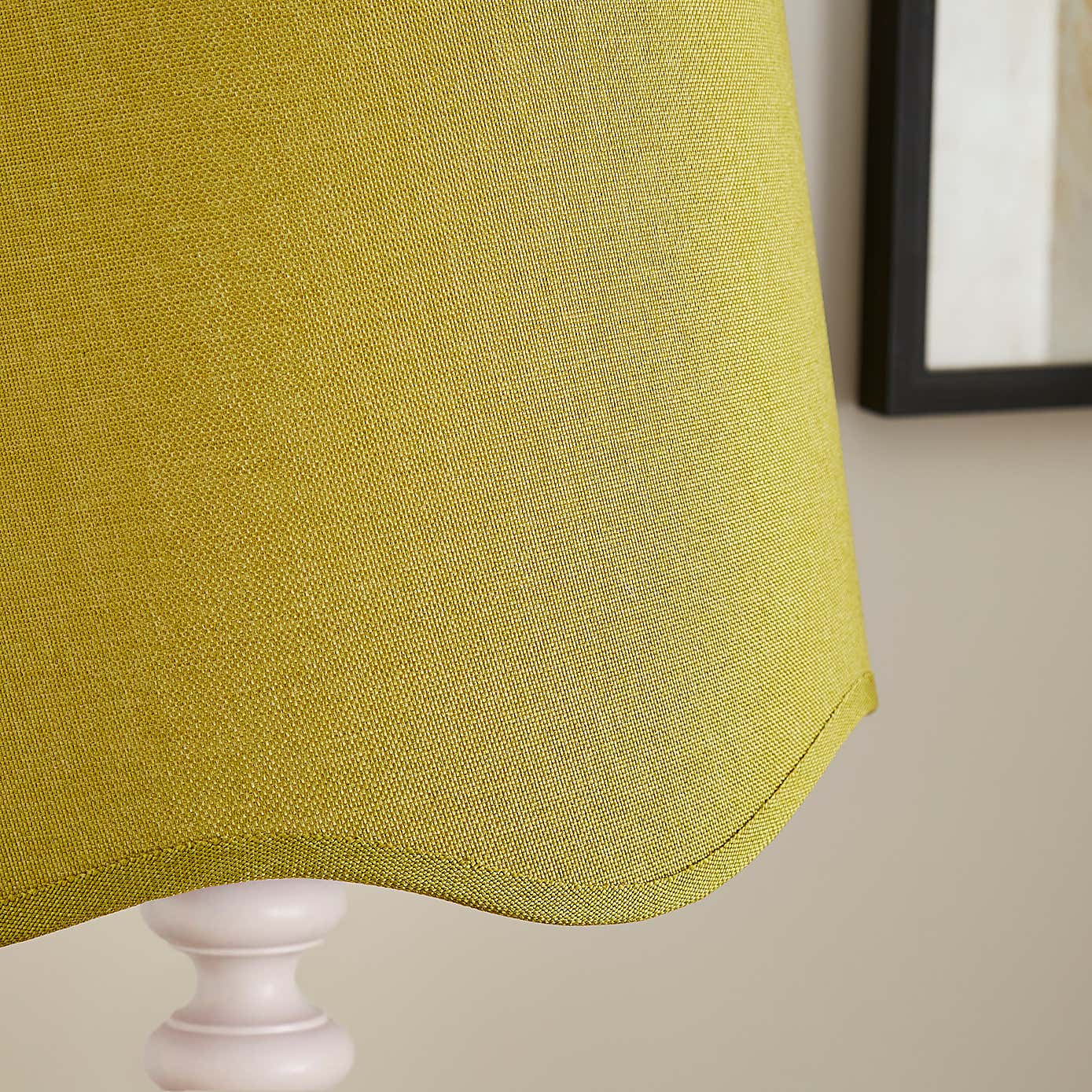 Scalloped Edge Linen Lamp Shade