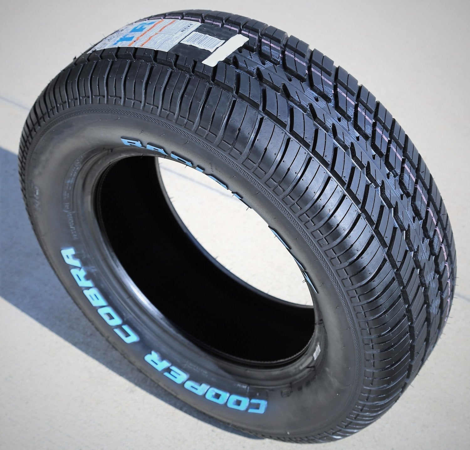 2024 Tire Cooper Cobra Radial G/T 225/70R15 100T (RWL) A/S All Season