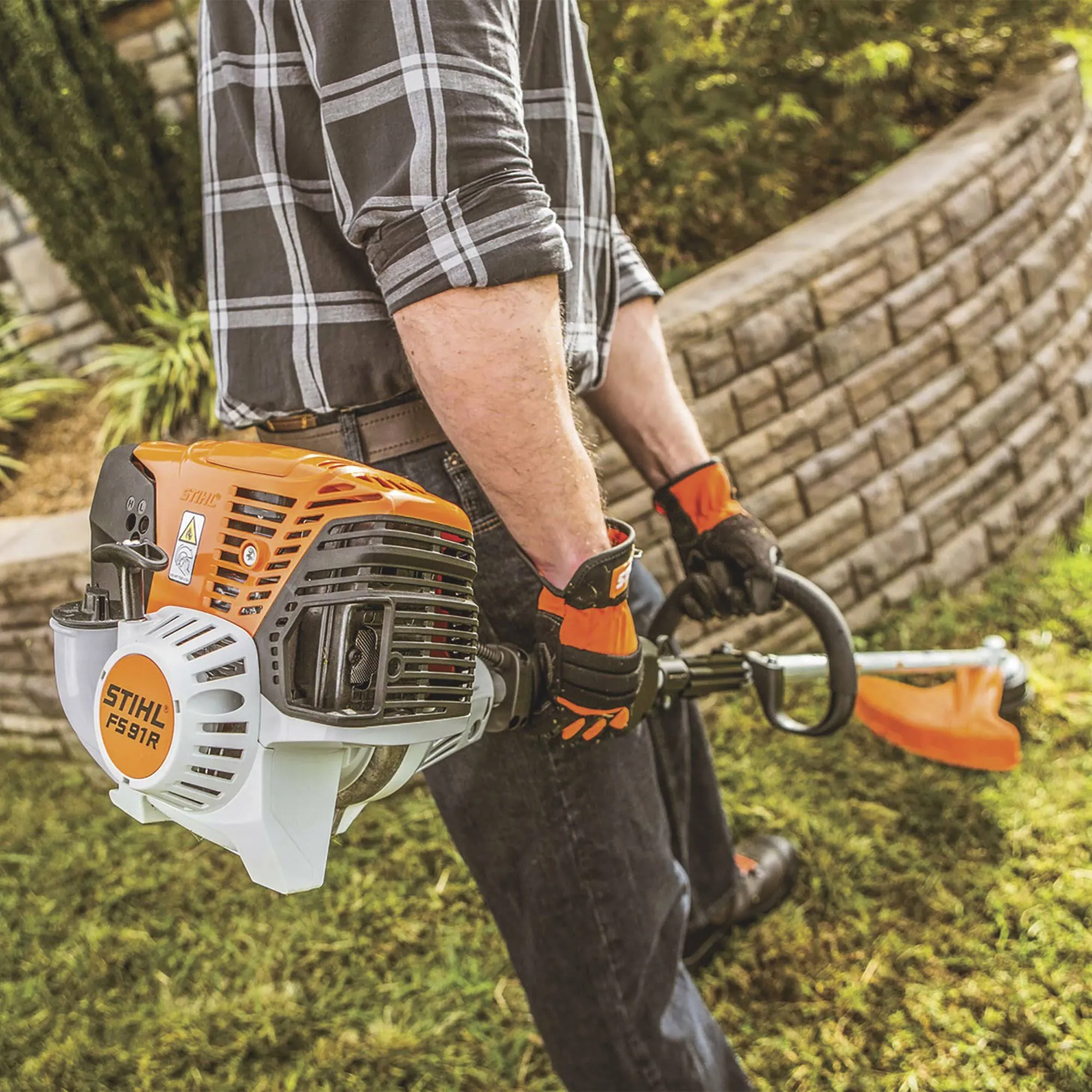 Husqvarna 128LD Gas Line Trimmer, 28cc, 17-Inch Cutting Width, Lightweight, Versatile, Homeowner-Friendly