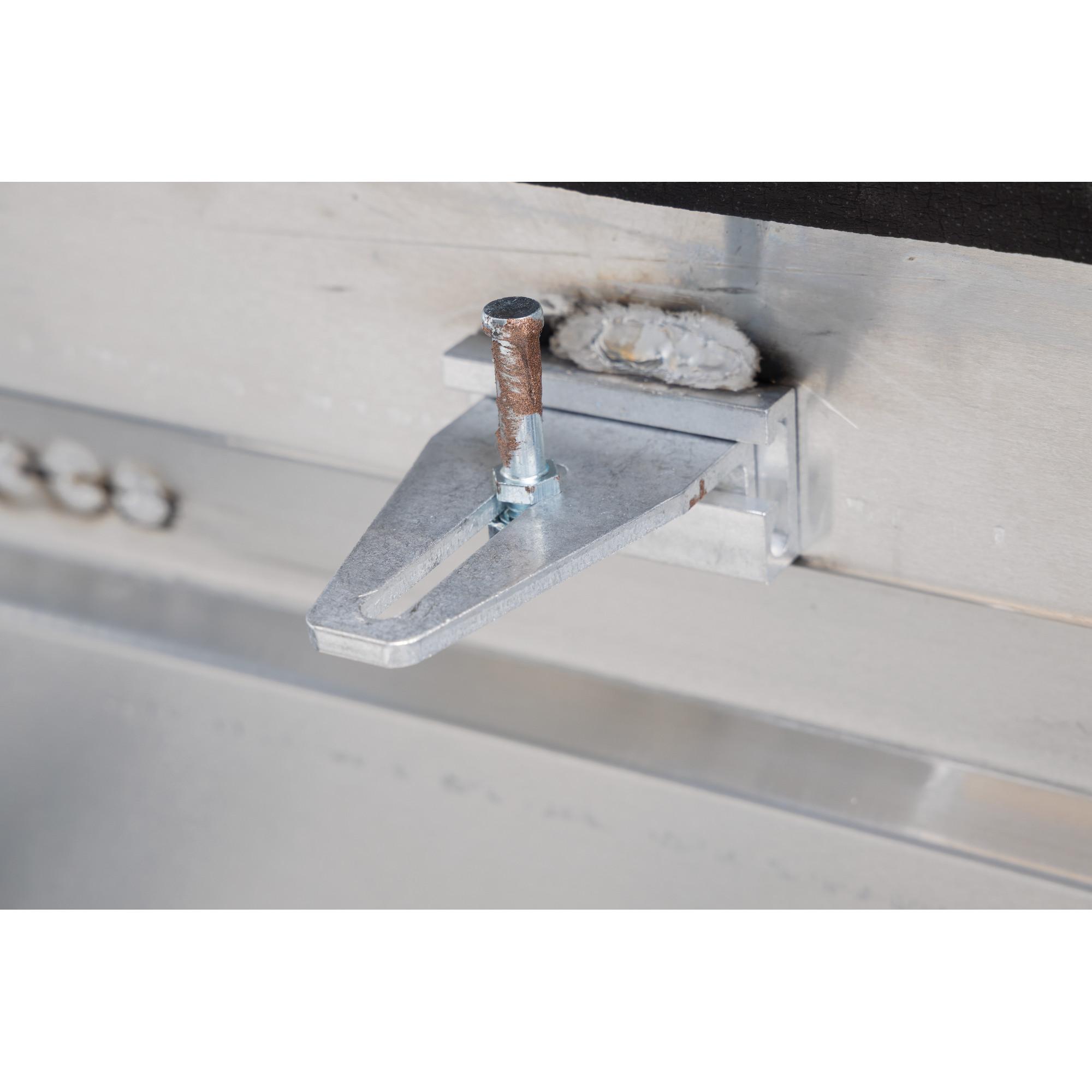 Better Built 70′′ Crown Series Low Profile Crossover Truck Tool Box