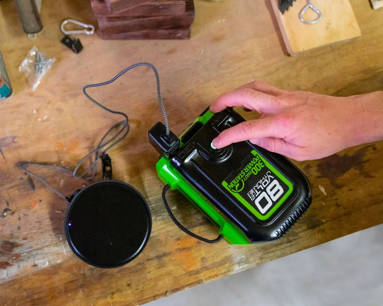 2025 80V Cordless Battery 300 Watt Power Inverter w/ 2Ah Battery and Charger