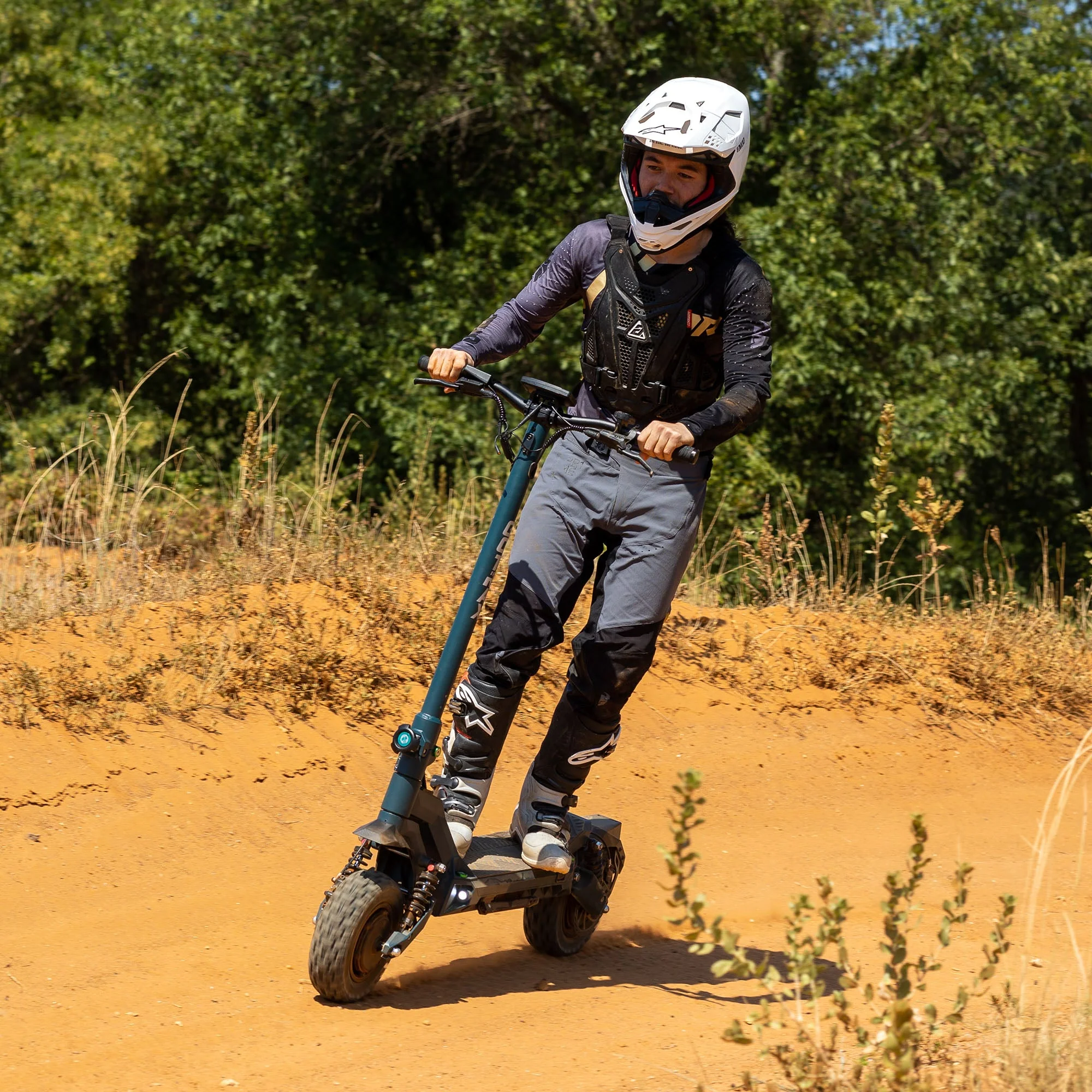 2025 Gotrax GX3 Off Road Electric Scooter – Powerful Dual Motor, 40 MPH Top Speed, All-Terrain Tires
