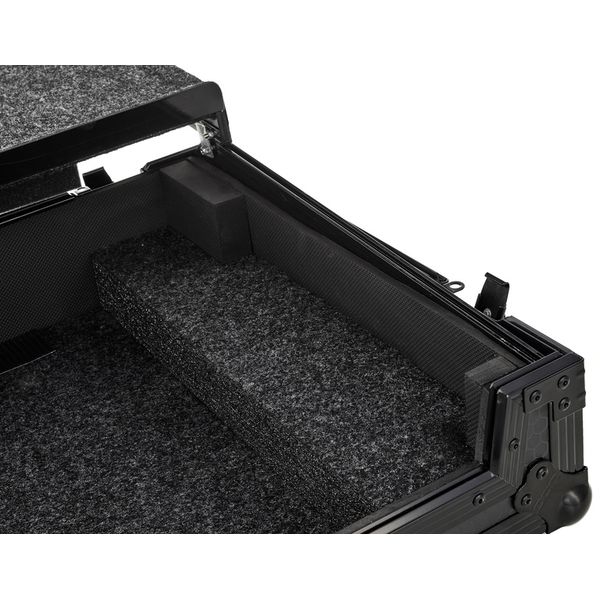 UDG Ultimate Flight Case DDJ-REV7