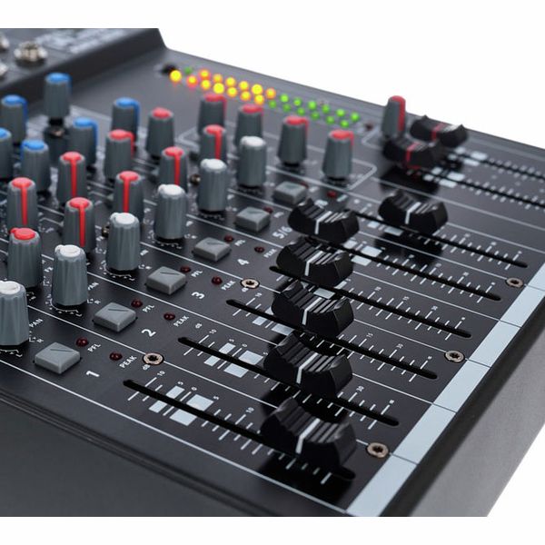 the t.mix xmix 802 USB Case Bundle