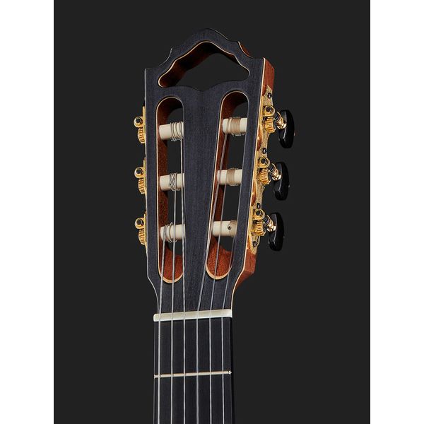 H&ouml;fner HM89-CE Master Classic Guitar