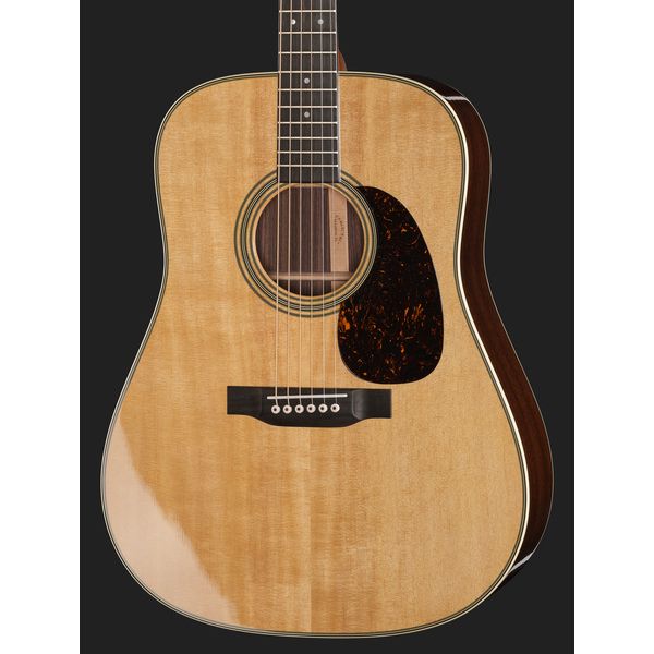 Martin Guitar D28