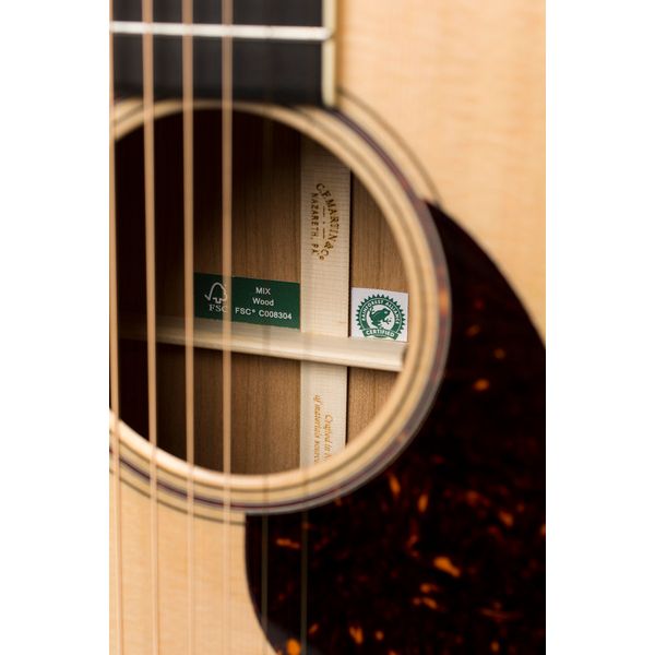 Martin Guitar 0ME Cherry