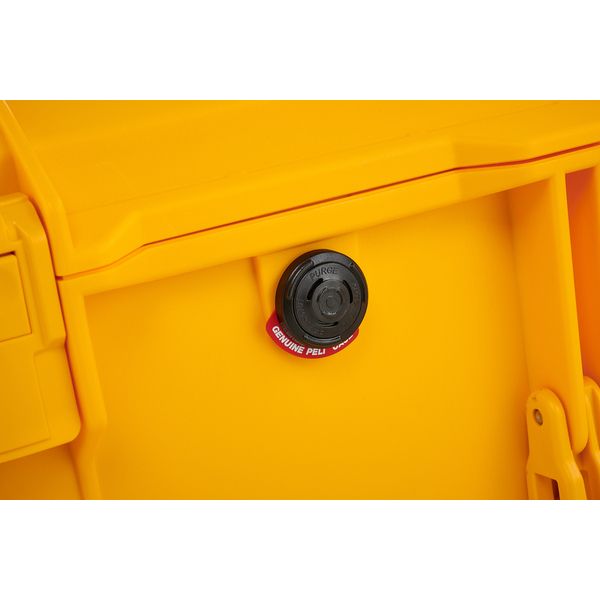 Peli 1615 Air Foam Yellow
