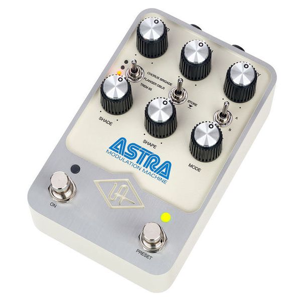 Universal Audio UAFX Astra Modulation Machine