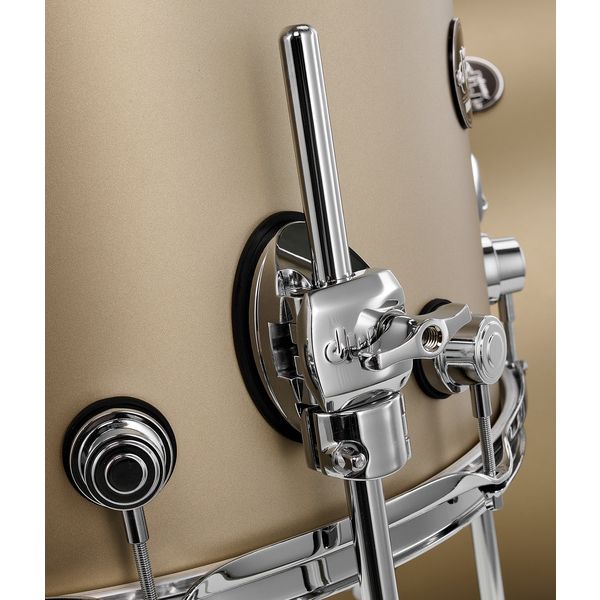 DW Performance Studio Gold Mist