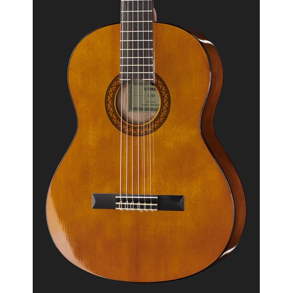 Yamaha C40