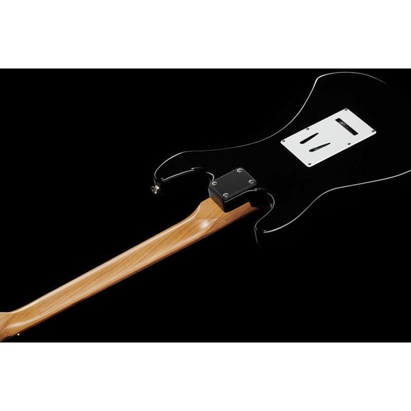 Harley Benton ST-62 BK Vintage Bundle 2