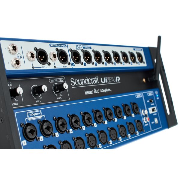 Soundcraft Ui24R Case Bundle