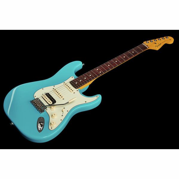 Fender AM Pro II Strat HSS MBL