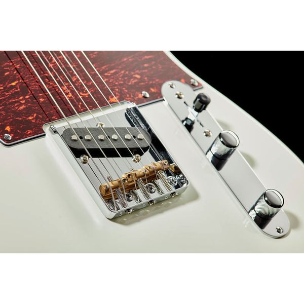 Larry Carlton T7 AWH