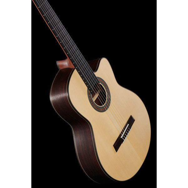 H&ouml;fner HM89-CE Master Classic Guitar