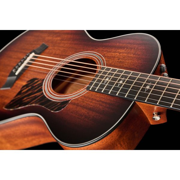 Taylor 322e-12Fret-V-Class