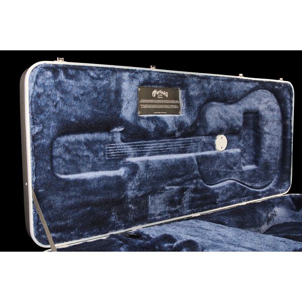 Martin Guitar D-200 Deluxe