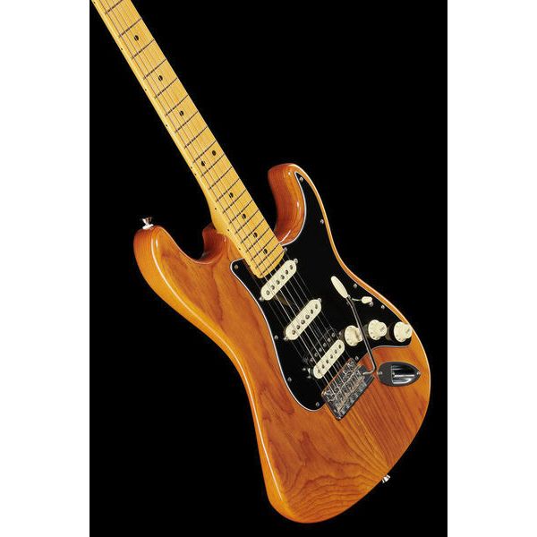 Fender AM Pro II Strat HSS MN RST PIN