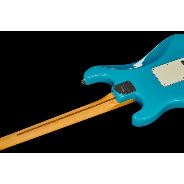 Fender AM Pro II Strat HSS MBL