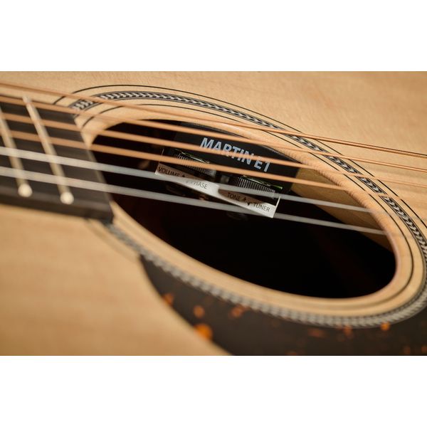 Martin Guitar D-16E-01 LH 2024