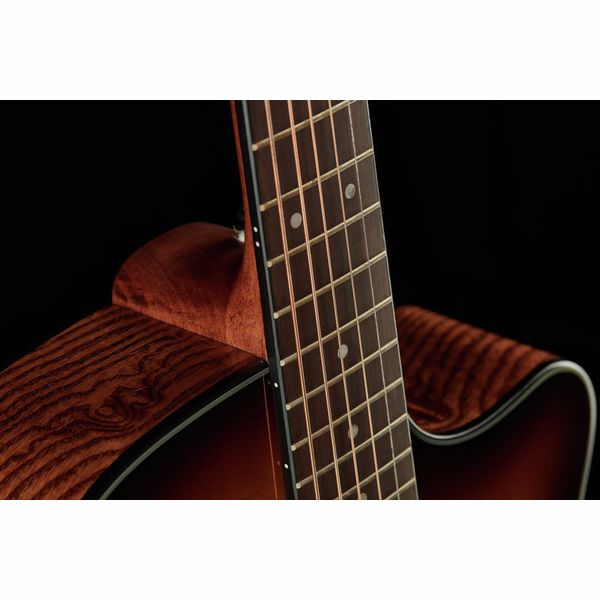 Guild OM-260CE Deluxe Burl LTD