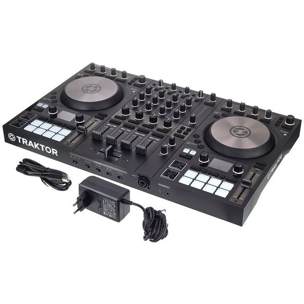 Native Instruments Traktor S4 MK3 Headphone Set