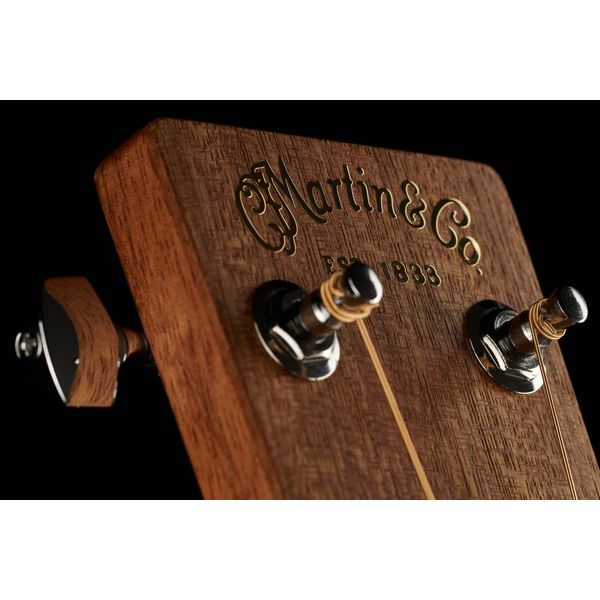 Martin Guitar 000JR-10E Shawn Mendes