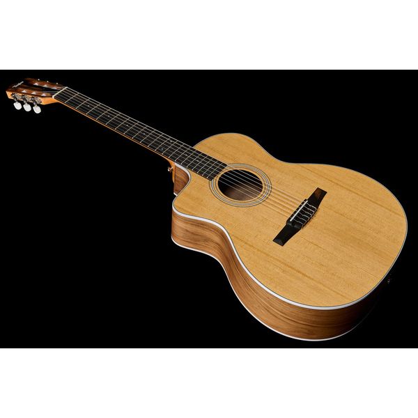 Taylor 214ce-N LH Spruce/Walnut