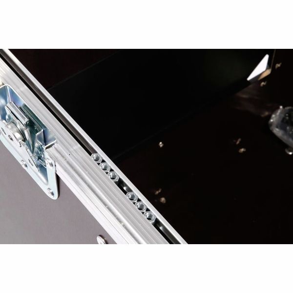 Thon L-Rack 10U Service Hatch