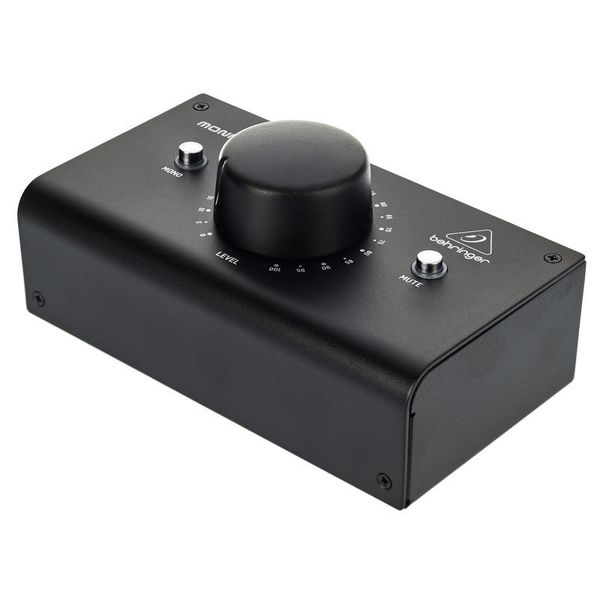 Behringer Monitor1