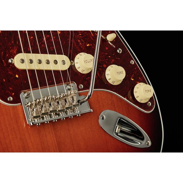 Fender AM Pro II Strat 3TSB