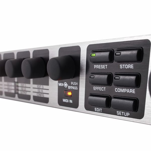 Behringer FX2000 3D FX Processor