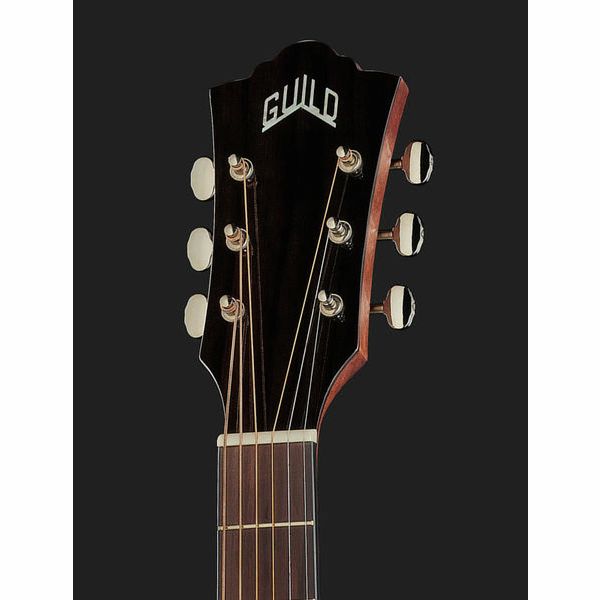 Guild OM-260CE Deluxe Burl LTD