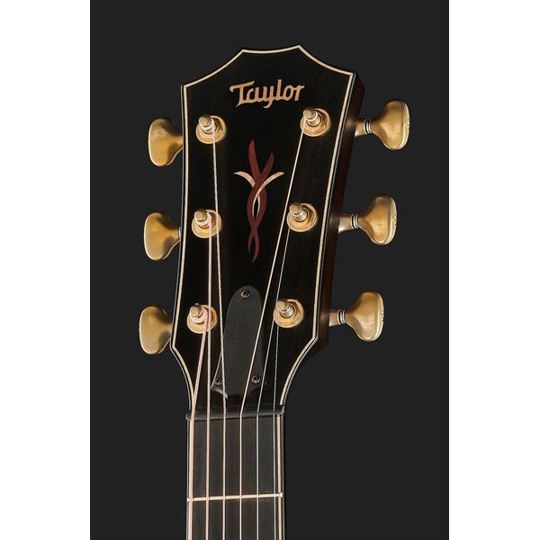 Taylor C26ce Grand Symphony Custom