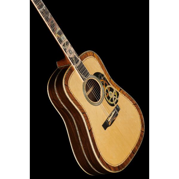 Martin Guitar D-200 Deluxe