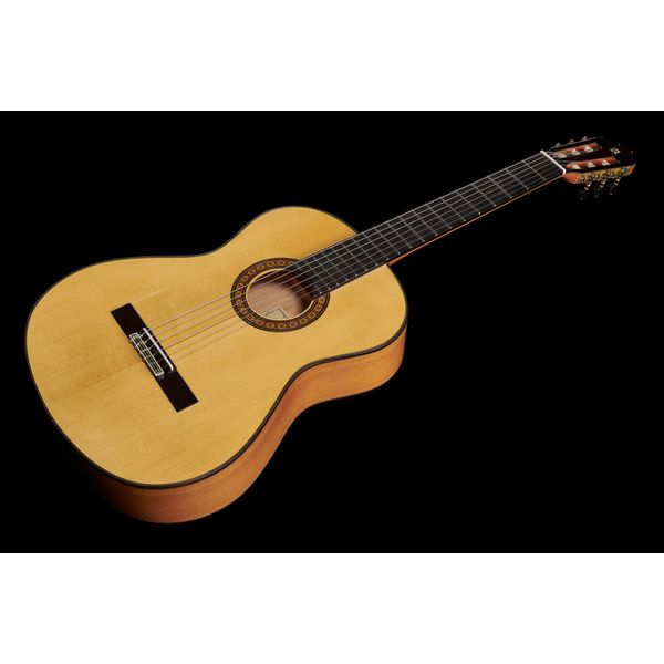 Alhambra 8 Fc Flamenco incl. Case