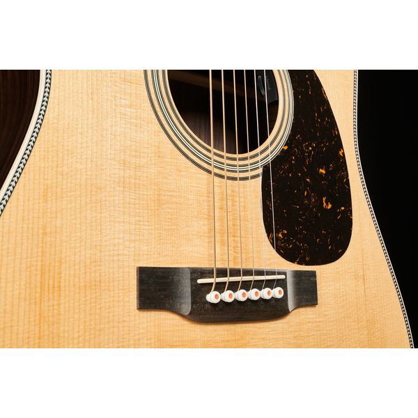 Martin Guitar D-28E Modern Deluxe