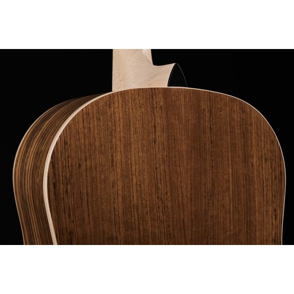 Applause Jump Slope Shoulder Lipstick