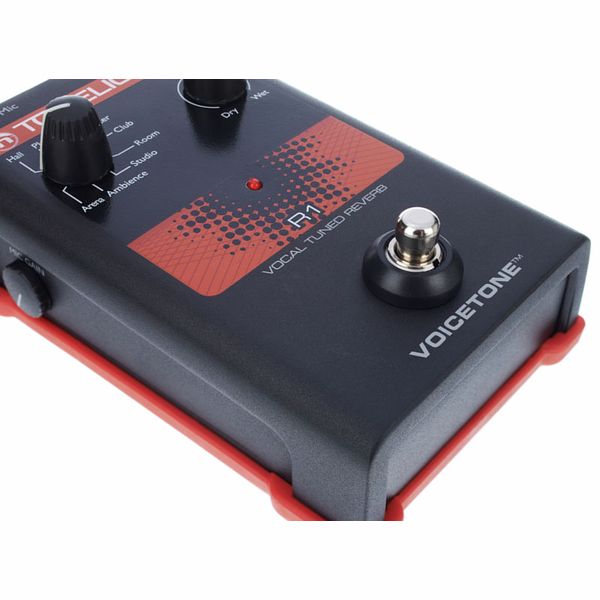 TC-Helicon VoiceTone R1