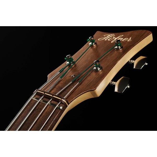 H&ouml;fner Club Bass Green Line