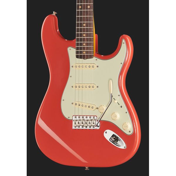 Fender AV II 61 STRAT RW FRD