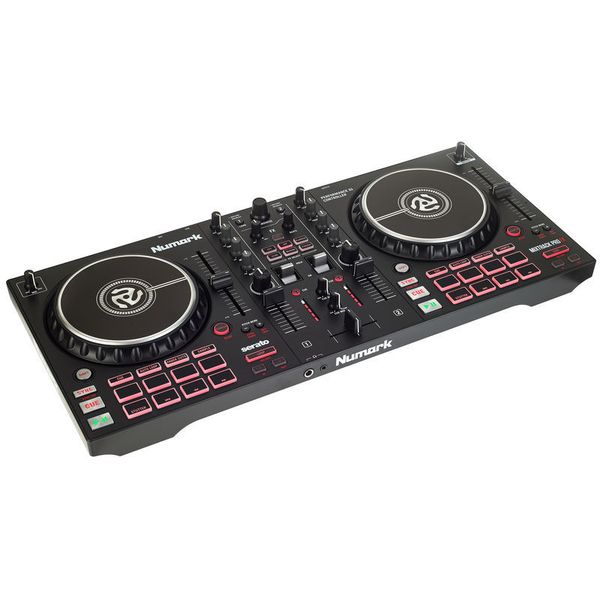 Numark Mixtrack Pro FX